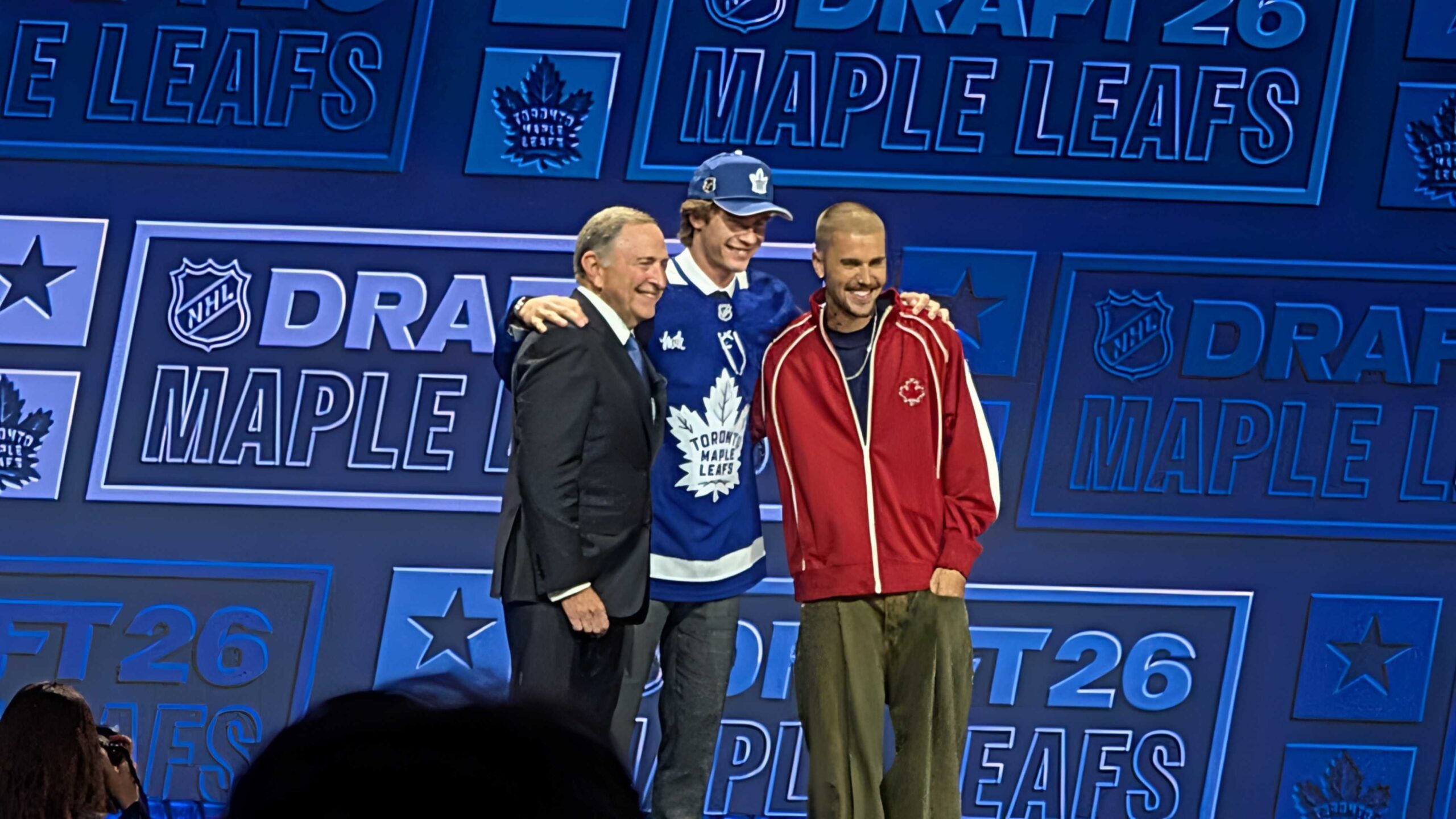 Leafs’ Gavin McKenna shares gratitude alongside Justin Bieber, Matthew Schaefer after 1st overall pick
